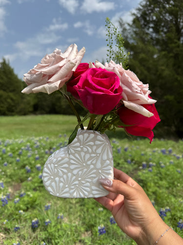 Corazón Vase (White)