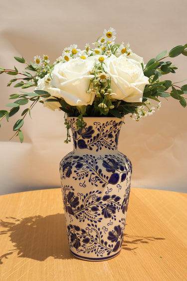 Blue Flores Elegante Vase