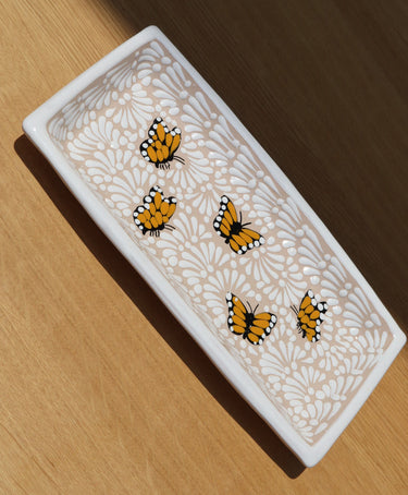 Puebla Talavera Tray (Cream & Monarch Butterfly)