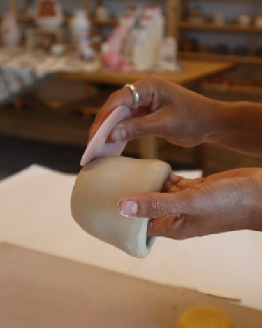 February 20th Workshop: Make Your Own Mug 💐 with Viri’s Clayworks