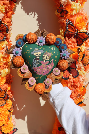 Bailando en la Eternidad | Handmade Mexican Día de Muertos Heart Wall Decor