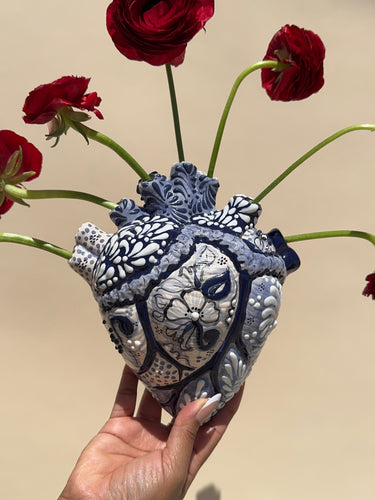 Talavera Corazón Wall Hanging (Blue)