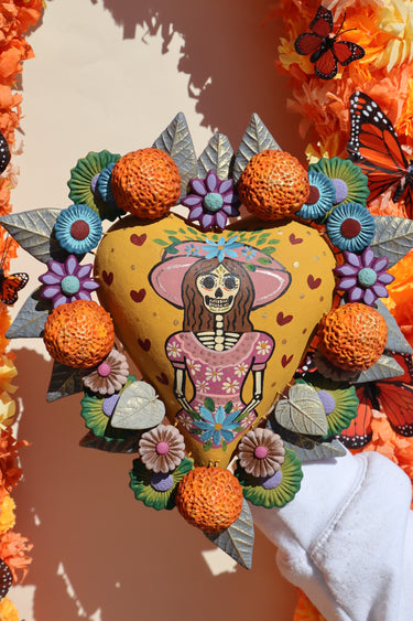 Catrina del Recuerdo | Handmade Mexican Día de Muertos Heart Wall Decor