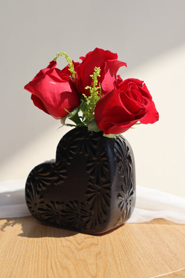 Corazón Vase (Black)