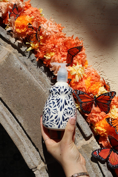 Cielo Antiguo | Handmade Mexican Ceramic Soap Dispenser