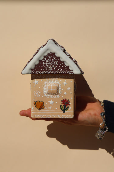 Casita Gingerbread #1
