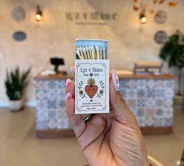 Luz y Tierra Matches (Matchbox)