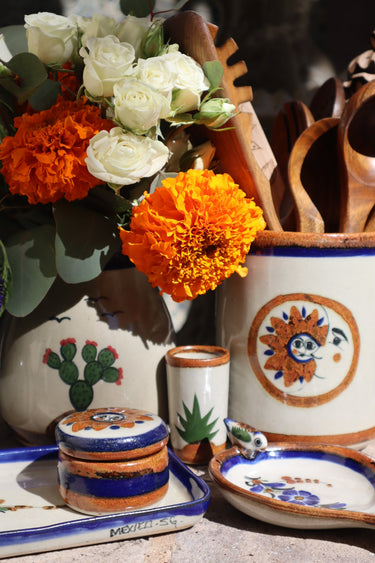Nopales de Mi Tierra Vase