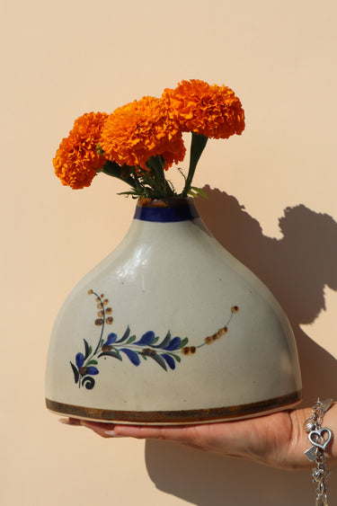 Sol y Luna Vase (B)