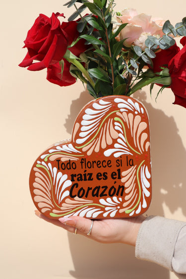 Large Corazón Vase (Corazón Frida)