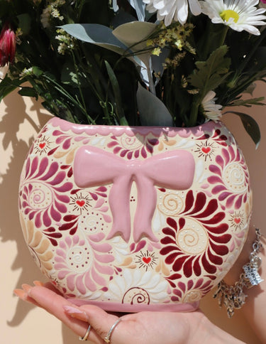 Consentida Rosita Bow Vase 🎀✨