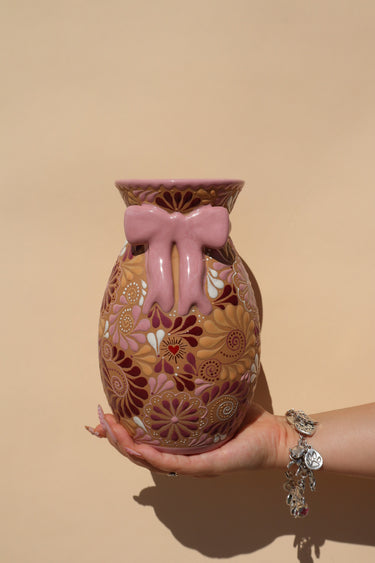 Rosita Bow Vase (Brown Base) 🤎🎀