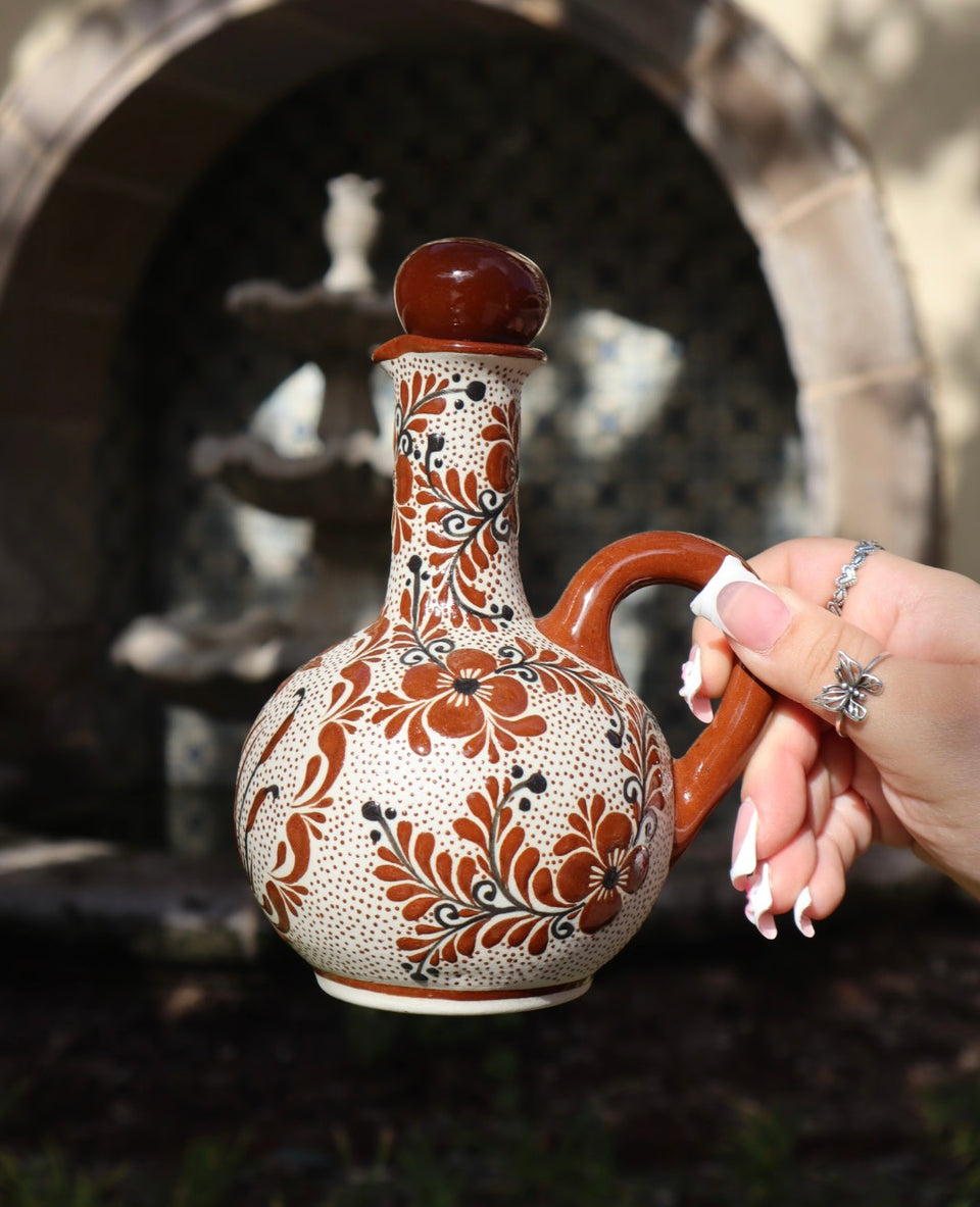 Canela Ceramic Oil Dispenser | Handmade Mexican Pottery – Luz Y Tierra
